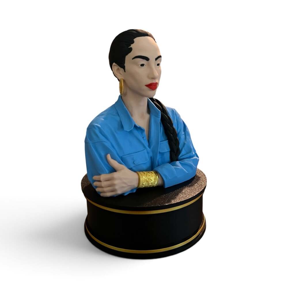 Sade – Timeless Elegance 3D Collectible 8”inch Bust - Picture 5 of 5